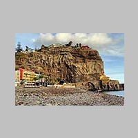 Madeira_2019_11_20_1745_Ponta_do_Sol-Strandbar_Mare_Alta_IMG_20191120_172821_HDR.jpg